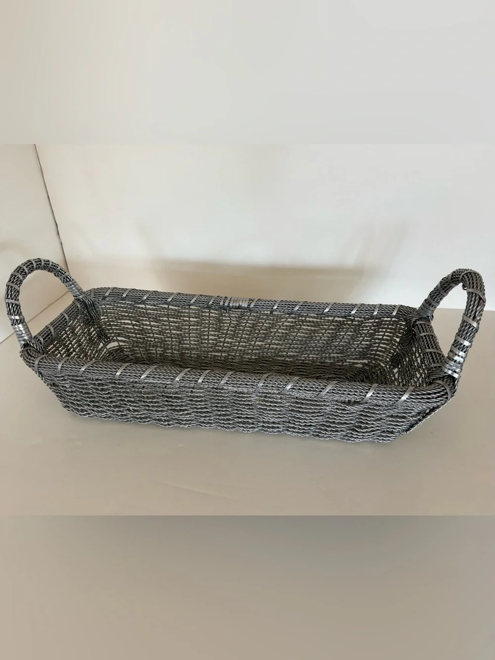 Vintage Gothic weave metal wire rectangular basket with handles